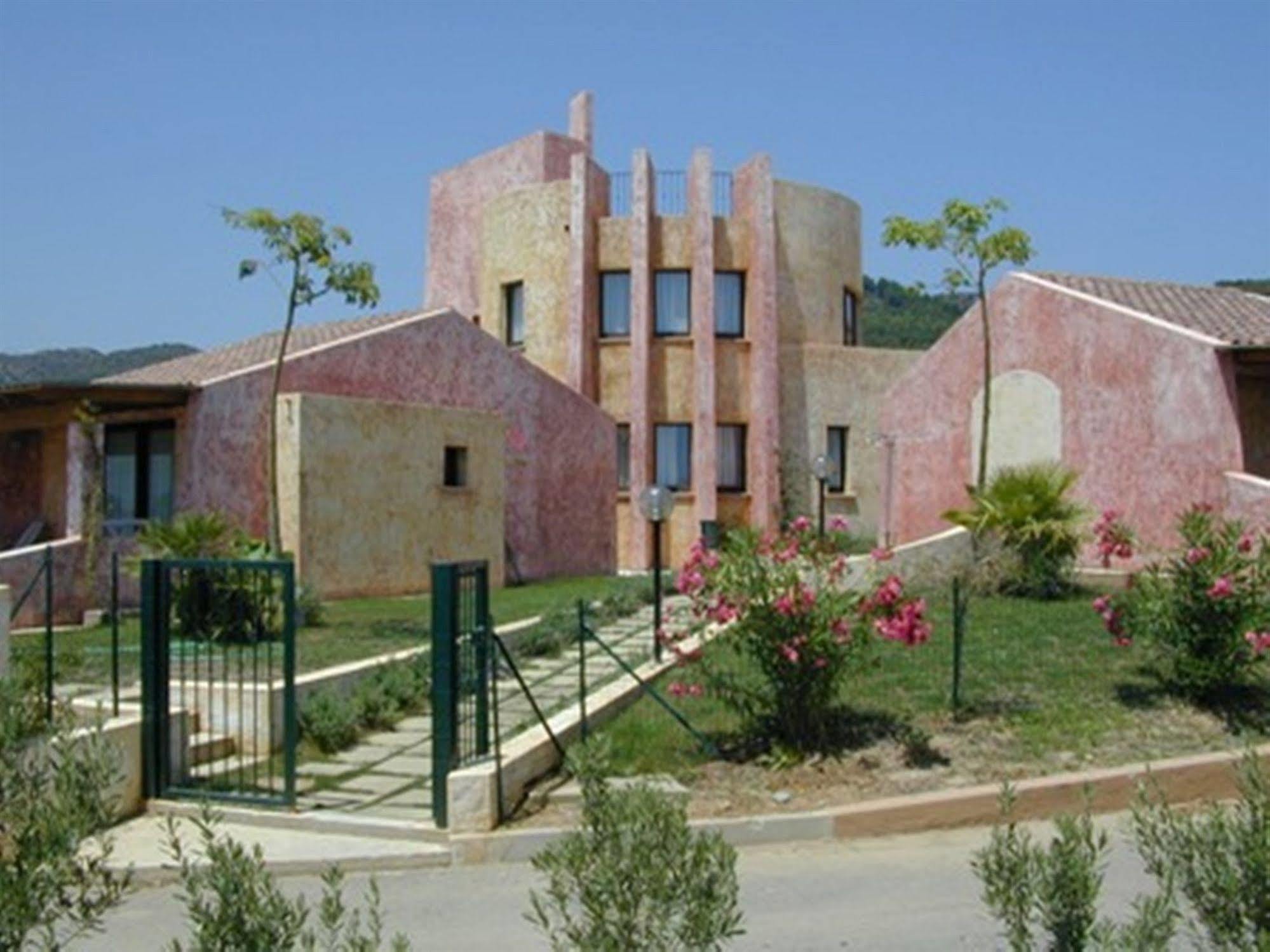 Residence Il Borgo Di Porto Corallo Villaputzu Eksteriør billede